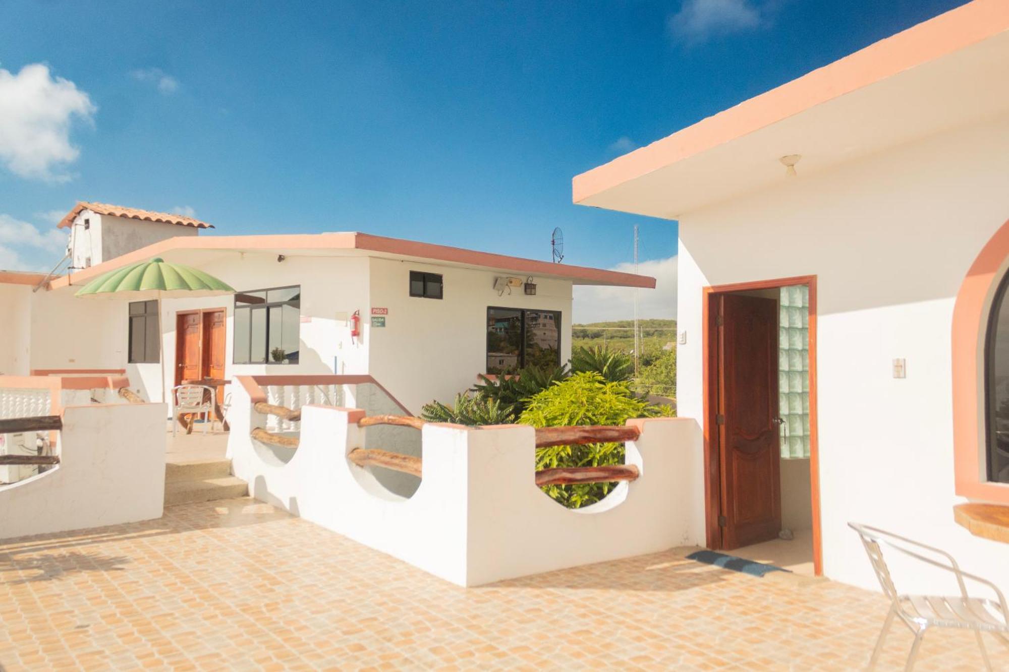 Casa De Nelly Puerto Baquerizo Moreno Exterior foto